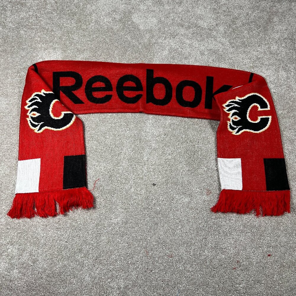 Reebok Unisex OSFM Red Black Winter Fringe Calgary Flames‎ Ice Hockey Scarf NWT